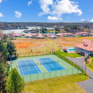 Photo #40 of 1028 Siesta Key, Moneta, VA