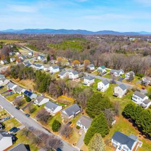 Photo #34 of 340 Blackhawke Drive, Lynchburg, VA 0.2 acres