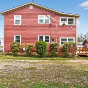 Photo #60 of 412 Main Street, Gretna, VA 1.0 acres