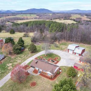 Photo #6 of 1128 Snead Circle, Bedford, VA 1.6 acres