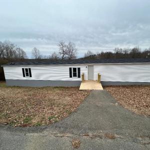Photo #1 of 5334 Smith Mountain Lake Parkway, Huddleston, VA 1.8 acres