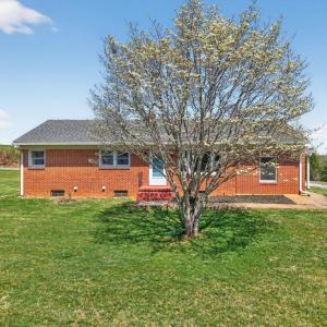 Photo #39 of 2412 Lynch Mill Road, Altavista, VA 1.2 acres