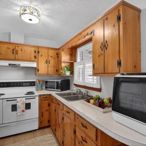 Photo #3 of 2412 Lynch Mill Road, Altavista, VA 1.2 acres