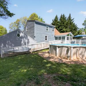 Photo #5 of 1002 Oxford Point Road, Lynchburg, VA 0.5 acres