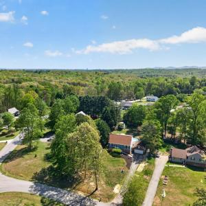Photo #11 of 1002 Oxford Point Road, Lynchburg, VA 0.5 acres