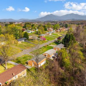 Photo #35 of 1027 Woodhaven Drive, Bedford, VA 0.5 acres