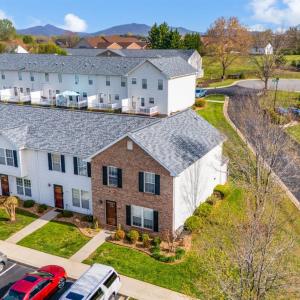 Photo #35 of 1011 Middle View Drive, Forest, VA 0.1 acres