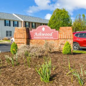 Photo #2 of 1011 Middle View Drive, Forest, VA 0.1 acres