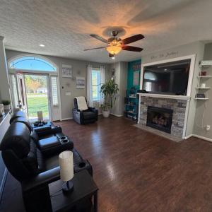 Photo #6 of 271 Pleasant Ridge Drive, Madison Heights, VA 0.9 acres