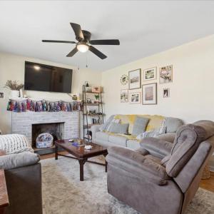 Photo #5 of 6030 Edgewood Avenue, Lynchburg, VA 0.3 acres