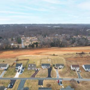 Photo #40 of 208 Stratford Place, Madison Heights, VA 0.4 acres