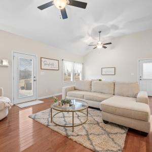 Photo #13 of 208 Stratford Place, Madison Heights, VA 0.4 acres