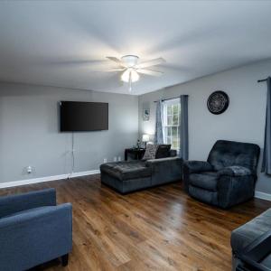 Photo #3 of 205 Robin Drive, Lynchburg, VA 0.5 acres