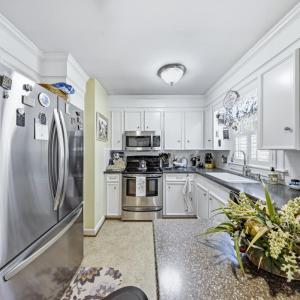 Photo #12 of 3640 Willow Lawn Drive, Lynchburg, VA 0.3 acres