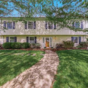 Photo #2 of 3640 Willow Lawn Drive, Lynchburg, VA 0.3 acres