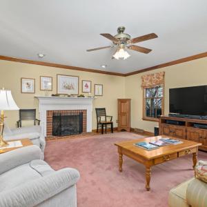 Photo #26 of 1933 Royal Oak Drive, Lynchburg, VA 1.3 acres