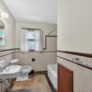 Photo #15 of 2134 Woodcrest Drive, Lynchburg, VA 0.9 acres