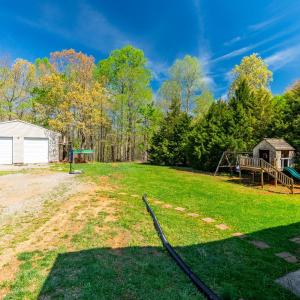 Photo #26 of 2305 Smith Mountain Lake Parkway, Huddleston, VA 1.0 acres