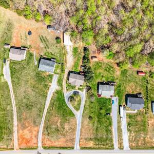 Photo #28 of 2305 Smith Mountain Lake Parkway, Huddleston, VA 1.0 acres