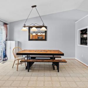 Photo #6 of 2305 Smith Mountain Lake Parkway, Huddleston, VA 1.0 acres