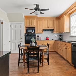 Photo #11 of 1509 Savoy Pl, Lynchburg, VA 0.7 acres