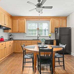 Photo #12 of 1509 Savoy Pl, Lynchburg, VA 0.7 acres