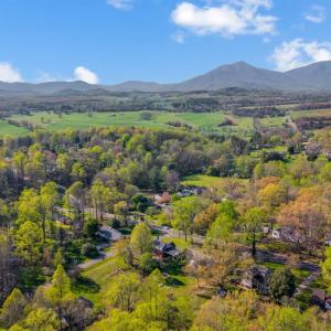 Photo #4 of 941 Lake Drive, Bedford, VA 0.6 acres