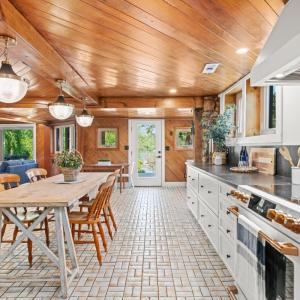 Photo #31 of 2206 Timberlake Drive, Lynchburg, VA 0.5 acres