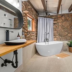 Photo #48 of 2206 Timberlake Drive, Lynchburg, VA 0.5 acres