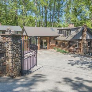 Photo #9 of 2206 Timberlake Drive, Lynchburg, VA 0.5 acres