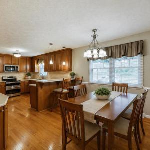 This photo was virtually staged