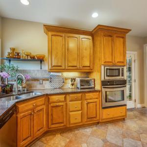 Photo #10 of 1389 South Oak Lawn Drive, Forest, VA 1.6 acres