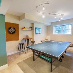 Terrace level game rooom