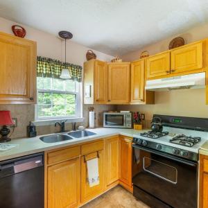 Photo #13 of 140 Turtle Creek Road, Lynchburg, VA 0.4 acres