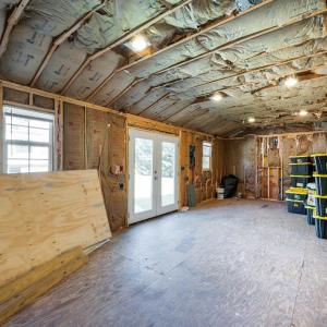 15x30 building with electricity