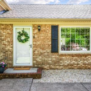 Photo #4 of 220 Maple Hills Drive, Lynchburg, VA 0.4 acres