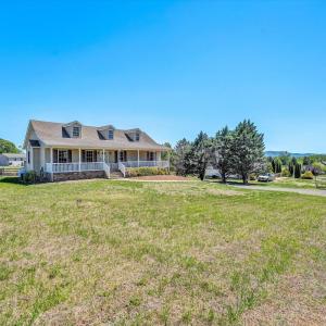 Photo #40 of 2210 Isle of Pines Drive, Moneta, VA 1.0 acres