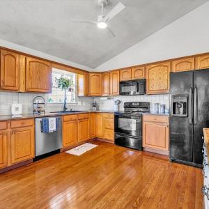 Photo #17 of 2210 Isle of Pines Drive, Moneta, VA 1.0 acres