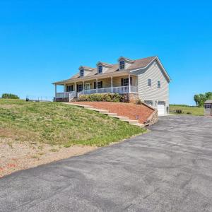 Photo #1 of 2210 Isle of Pines Drive, Moneta, VA 1.0 acres