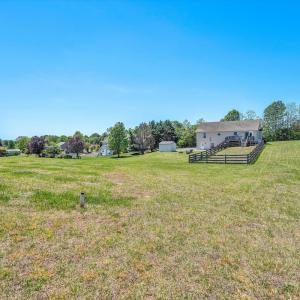 Photo #38 of 2210 Isle of Pines Drive, Moneta, VA 1.0 acres