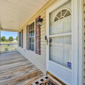 Photo #5 of 2210 Isle of Pines Drive, Moneta, VA 1.0 acres