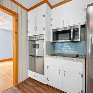 Photo #19 of 1659 Shady Knoll Avenue, Bedford, VA 0.5 acres