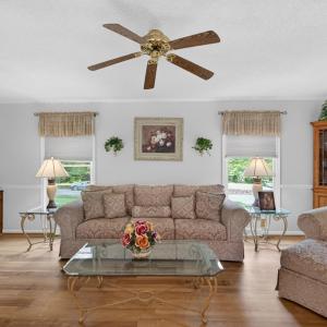 Photo #11 of 414 Holly Hills Drive, Altavista, VA 0.7 acres