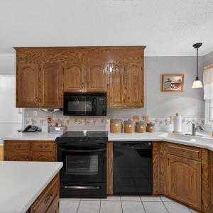 Photo #7 of 414 Holly Hills Drive, Altavista, VA 0.7 acres