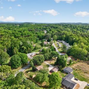 Photo #64 of 414 Holly Hills Drive, Altavista, VA 0.7 acres