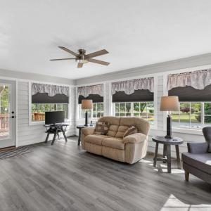 Photo #37 of 414 Holly Hills Drive, Altavista, VA 0.7 acres