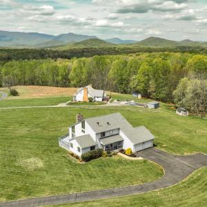 Photo #21 of 3453 Roaring Run Road, Goode, VA 2.6 acres