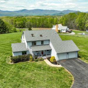 Photo #4 of 3453 Roaring Run Road, Goode, VA 2.6 acres