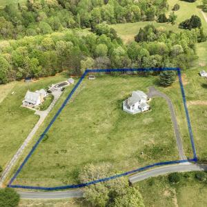 Photo #24 of 3453 Roaring Run Road, Goode, VA 2.6 acres