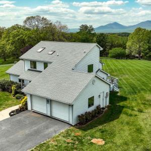 Photo #10 of 3453 Roaring Run Road, Goode, VA 2.6 acres